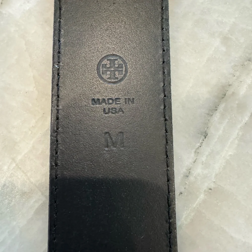 Black and Gold Tory Burch Belt - Picture 3 of 5
